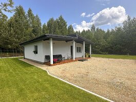 Gyvenamasis namas Panevėžio rajono sav., Mitkuose