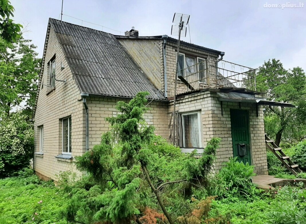 Parduodama sodyba Joniškio rajono sav., Plikiškiuose, Senojo Vieškelio g.