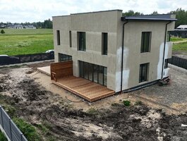 Parduodamas sublokuotas namas Šiauliuose, Žaliūkiuose