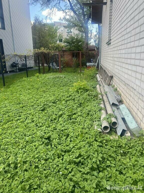 Parduodamas gyvenamasis namas Kaune, Žaliakalnyje, Lankos g.