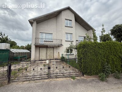 Parduodamas gyvenamasis namas Šiauliai, Šiauliuose, Vaidoto g.