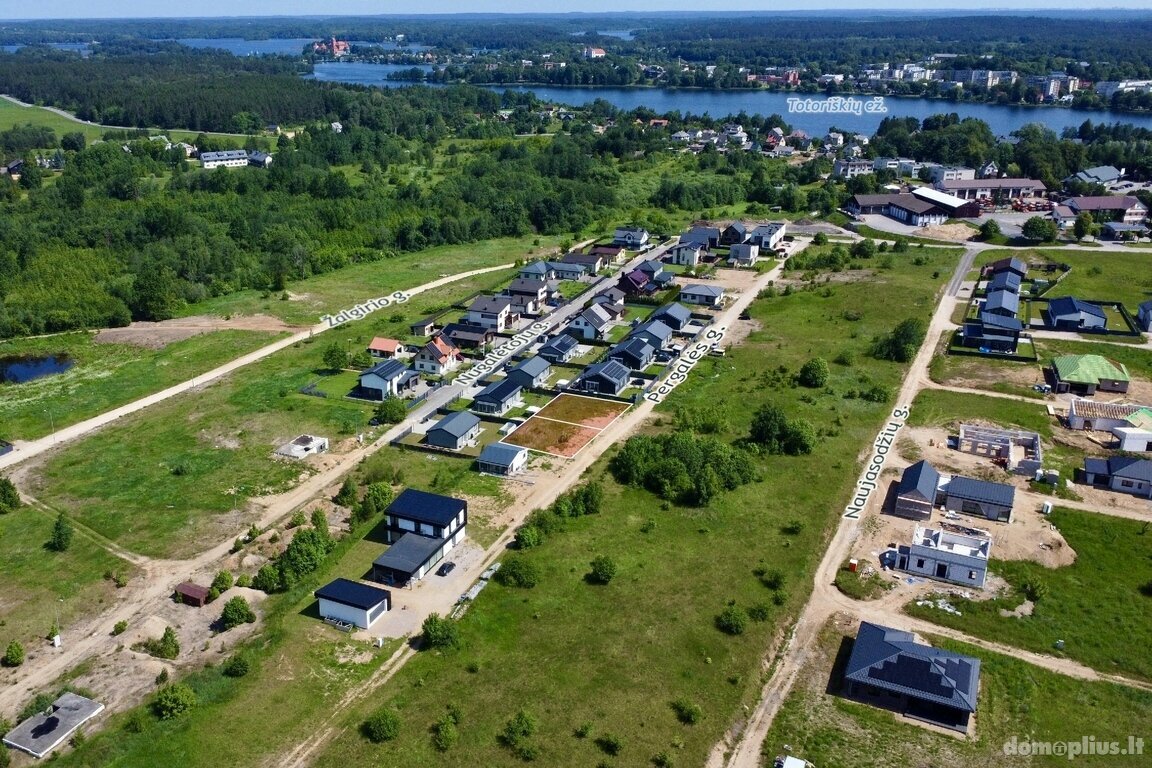 Parduodamas sublokuotas namas Trakų rajono sav., Trakuose, Pergalės g.