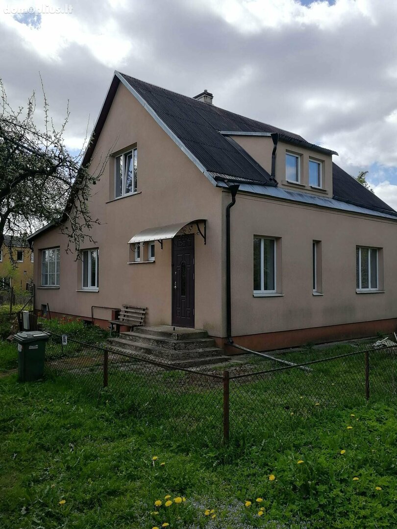 Parduodamas gyvenamasis namas Vilniuje, Pavilnyje, Džiaugsmo g.