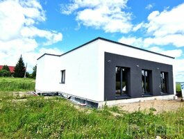 House Utenos rajono sav., Vyžuonėlėse
