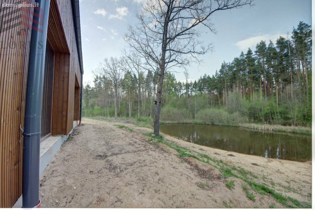 Parduodamas gyvenamasis namas Trakų rajono sav., Dėdeliškėse, Kalno g.