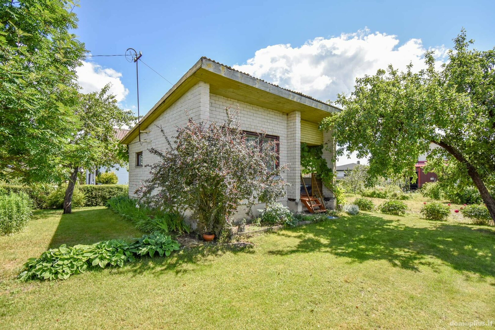 Parduodamas sodo namas Panevėžio rajono sav., Bernatoniuose, Uosių al.
