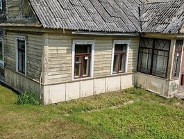 Gyvenamojo namo dalis Utenos rajono sav., Utenoje, A. Baranausko g.