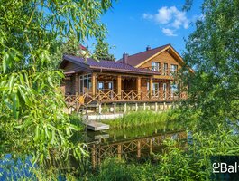 House Utenos rajono sav., Užpaliuose
