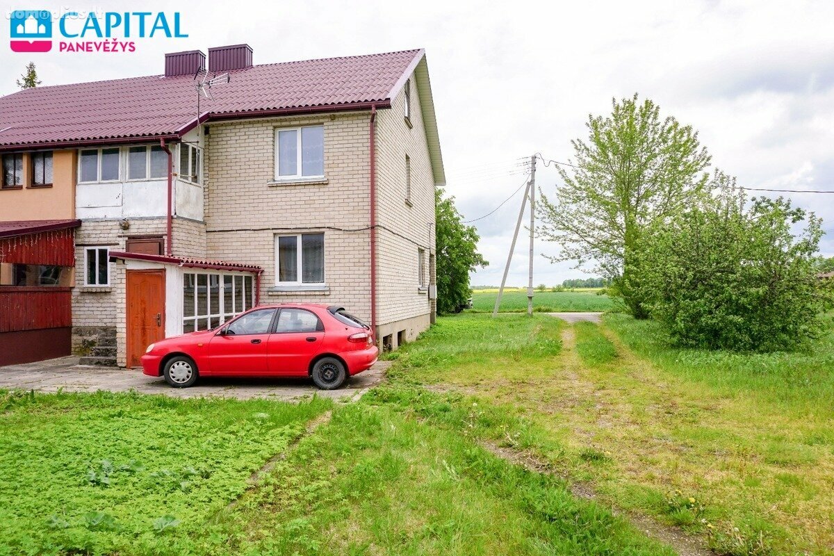 Parduodama gyvenamojo namo dalis Panevėžio rajono sav., Smilgiuose, Sodžiaus g.