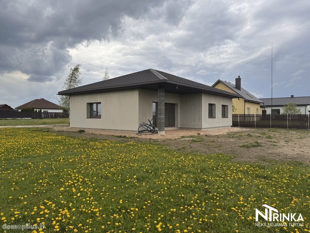 Parduodamas gyvenamasis namas Šiaulių rajono sav., Dainos, Žygimanto g.
