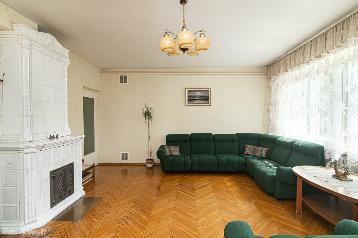 Parduodamas gyvenamasis namas Vilniaus rajono sav., Nemenčinėje, M. K. Oginskio g.