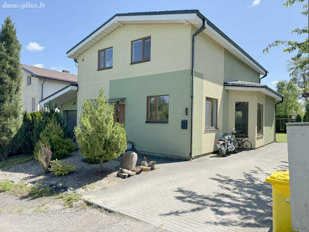 Parduodamas gyvenamasis namas Šiaulių rajono sav., Kairiuose, Lakštingalų g.