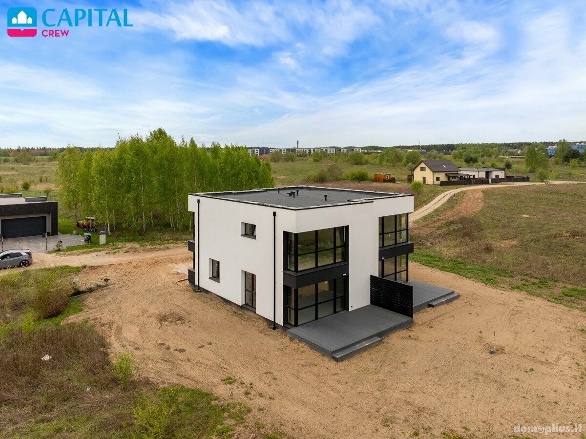 Продаётся сблокированный дом Vilnius, Vilniuje, Lengvenio g.