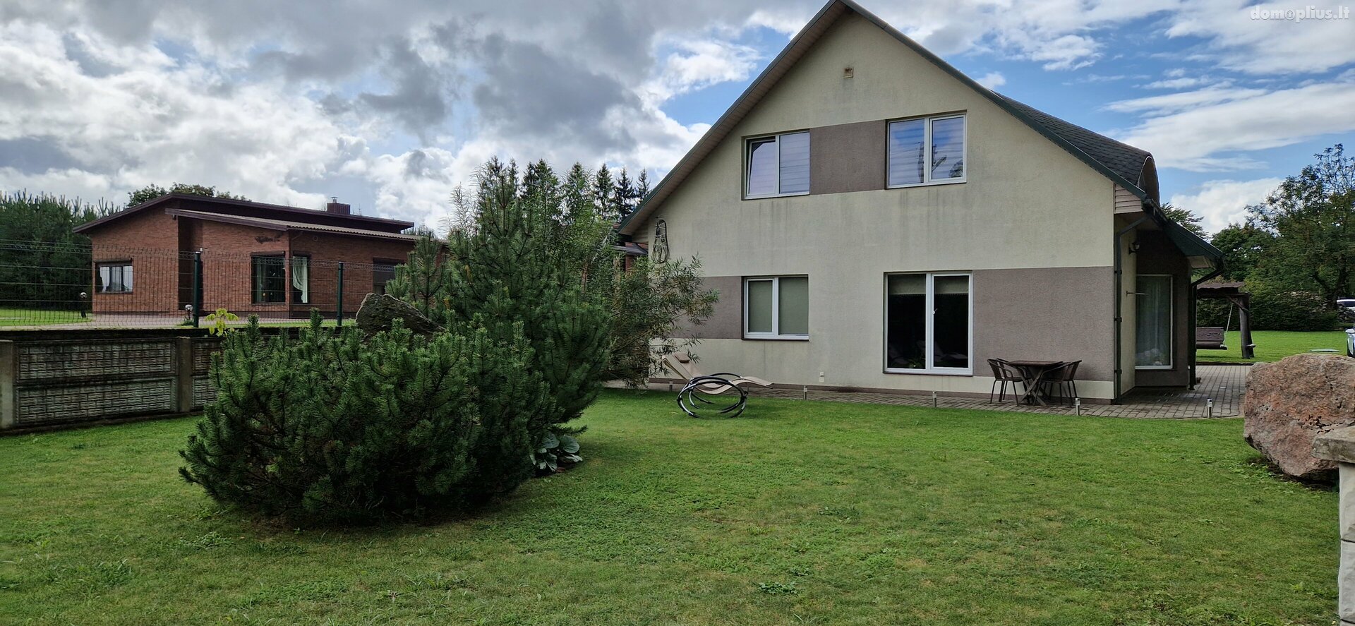 Parduodamas gyvenamasis namas Kelmės rajono sav., Naudvaryje, Kaštonų g.