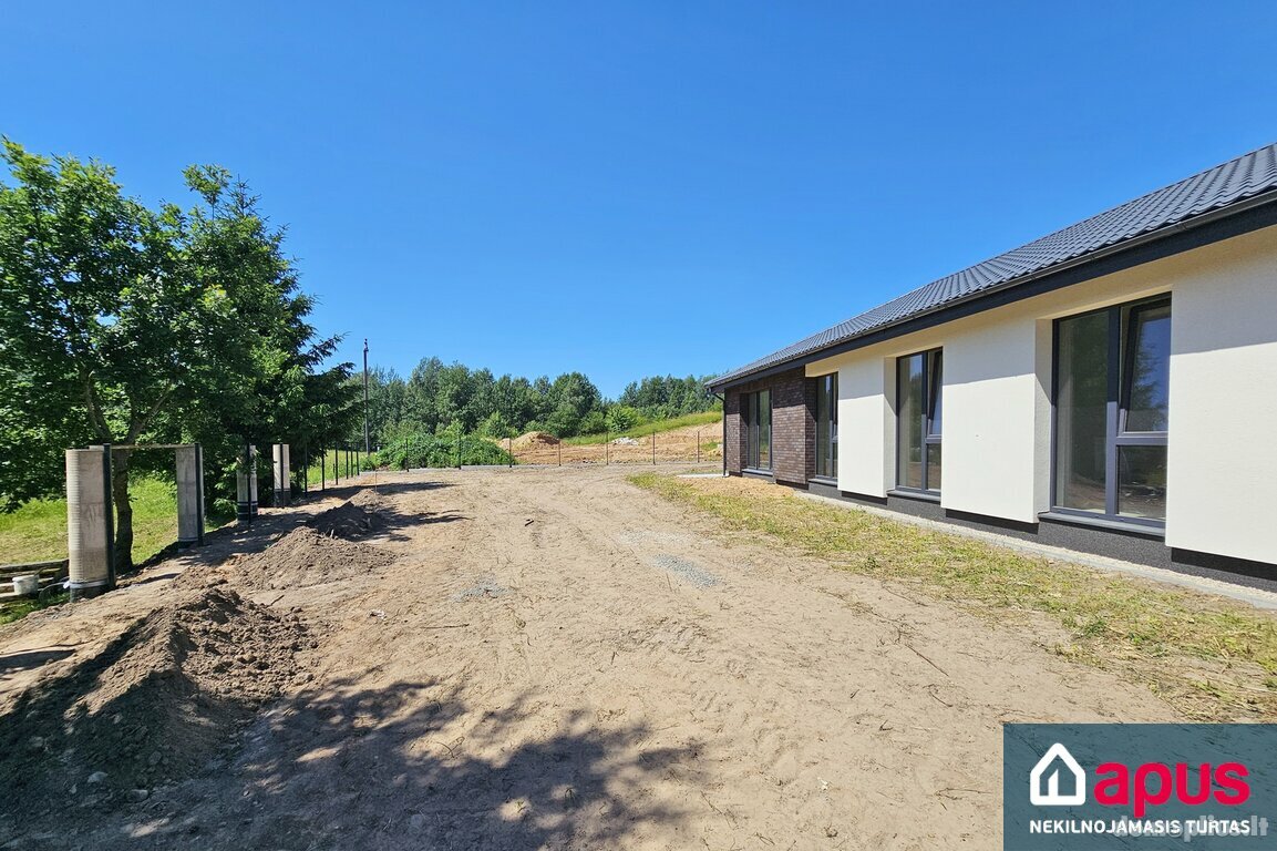 Parduodamas gyvenamasis namas Vilniaus rajono sav., Lindiniškėse, Vyšnių g.