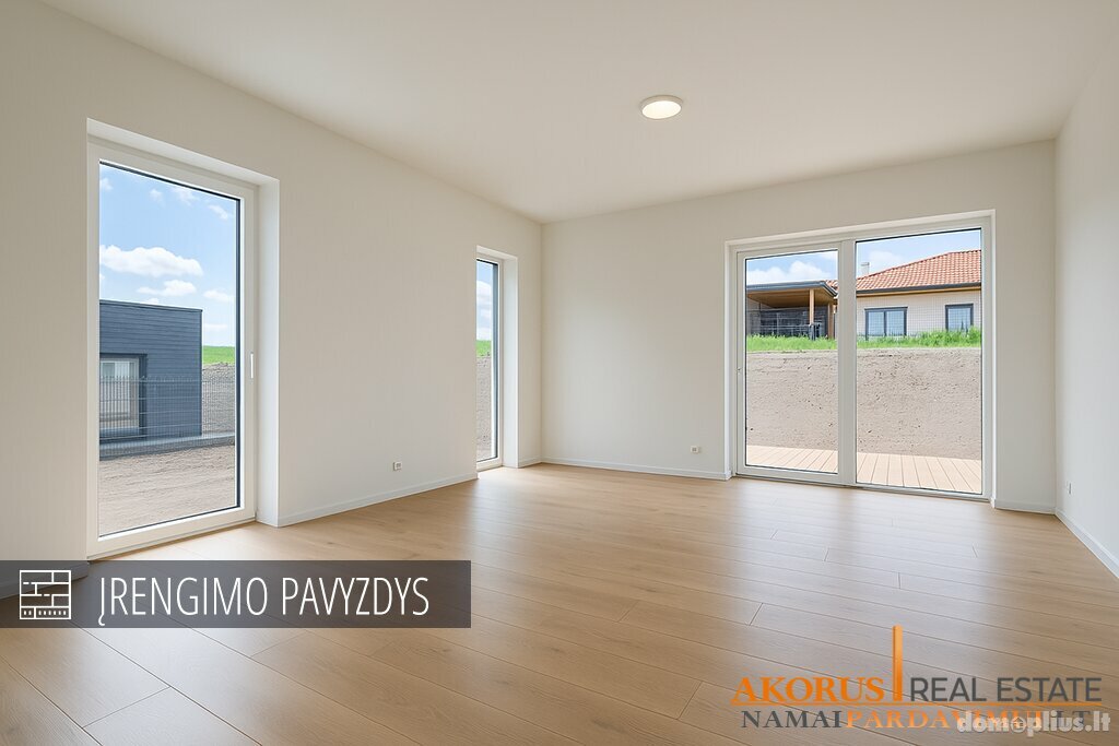Parduodamas gyvenamasis namas Molėtų rajono sav., Molėtuose, Ąžuolų g.