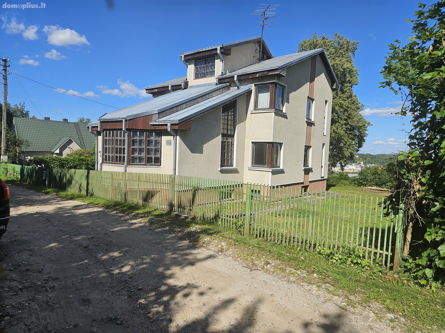 Parduodamas gyvenamasis namas Kaune, Fredoje, Lakūnų pl.