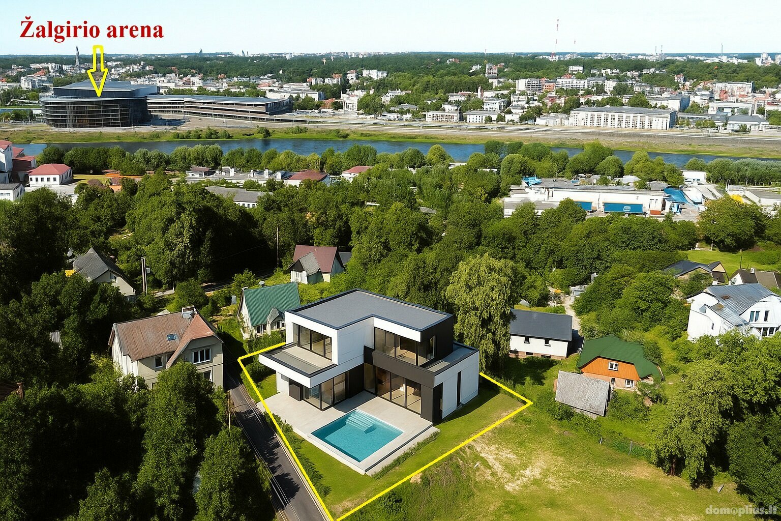 Parduodamas gyvenamasis namas Kaune, Fredoje, Lakūnų pl.