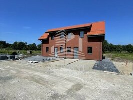 Sublokuotas namas Klaipėdos rajono sav., Karklėje, Mokyklos g.